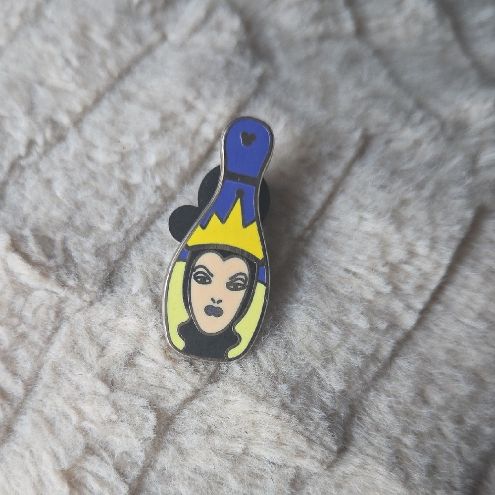 3/$25 ❤️Villian Disney Trading Pin